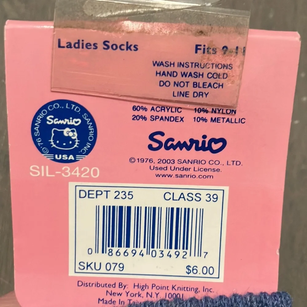NWT Y2K Vintage 2003 Hello Kitty Ladies Socks